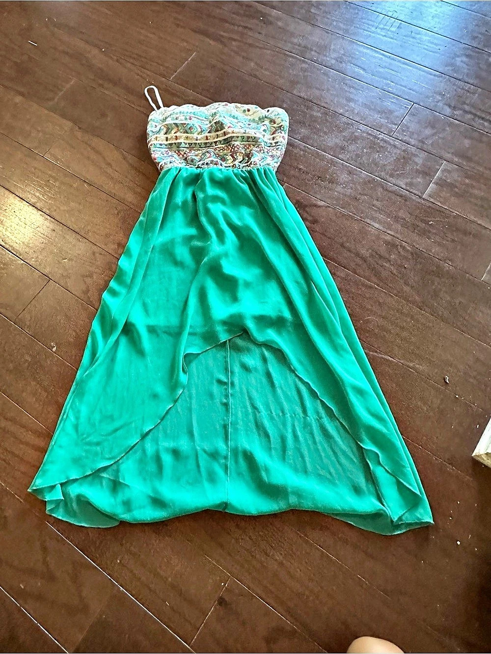 AUD Hi Lo Dress Green & White Size Medium